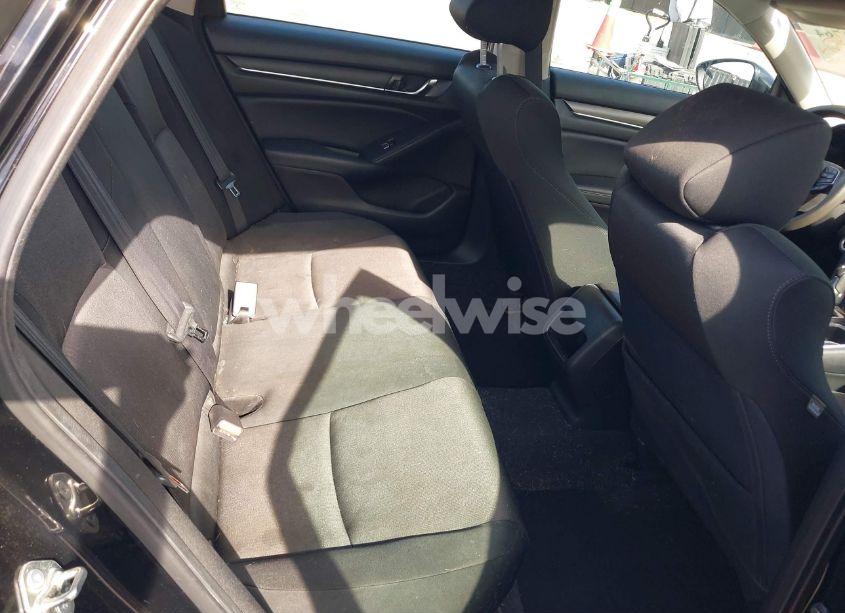 Photo 8 of 2018 Honda Accord LX (VIN 1HGCV1F11JA115627)