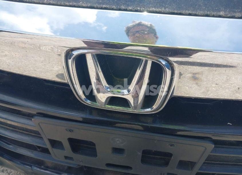 Photo 12 of 2018 Honda Accord LX (VIN 1HGCV1F11JA141922)