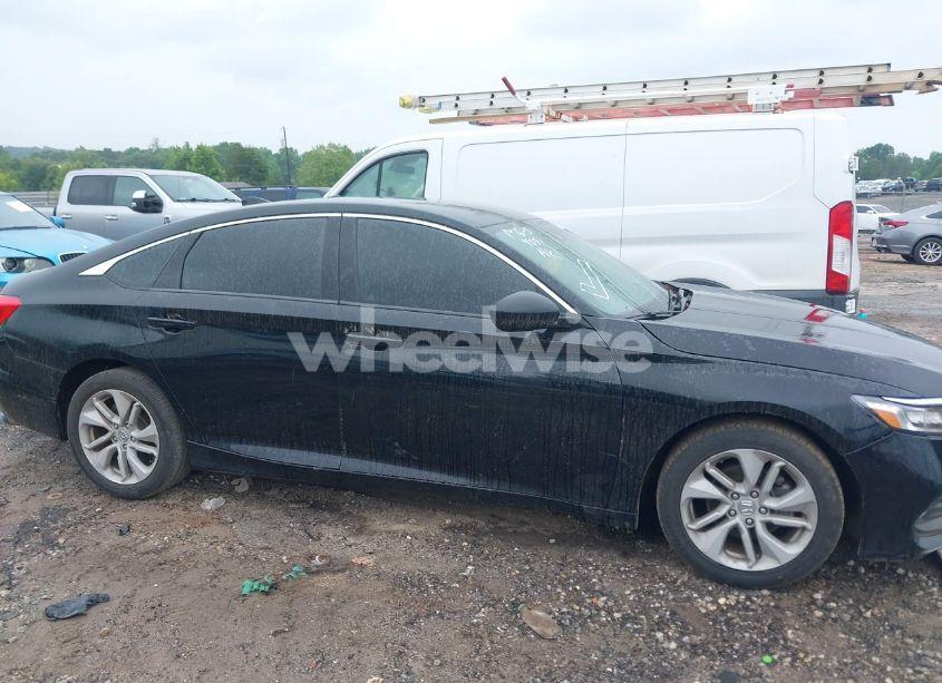 Photo 14 of 2018 Honda Accord LX (VIN 1HGCV1F11JA141922)