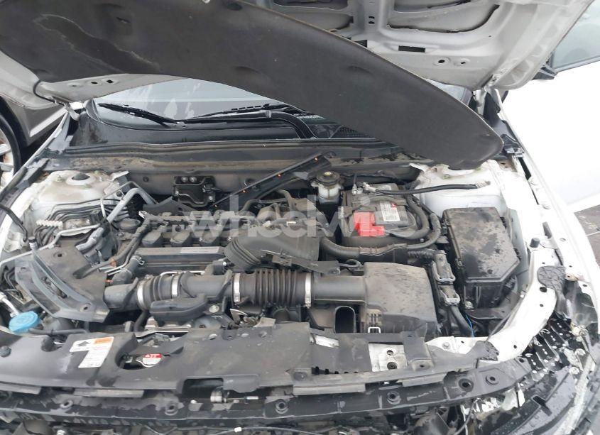 Photo 10 of 2018 Honda Accord LX (VIN 1HGCV1F11JA163760)