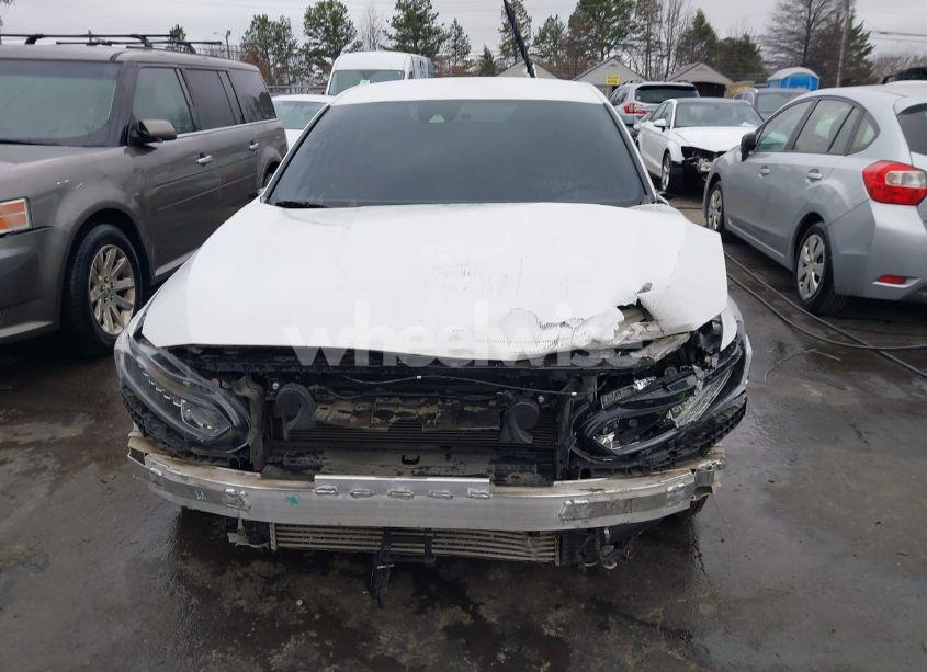 Photo 12 of 2018 Honda Accord LX (VIN 1HGCV1F11JA163760)