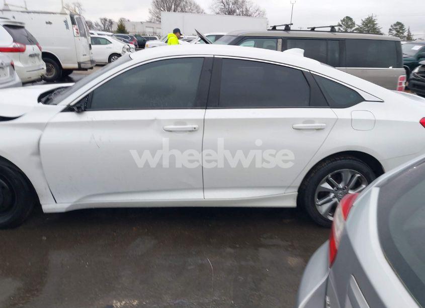 Photo 14 of 2018 Honda Accord LX (VIN 1HGCV1F11JA163760)