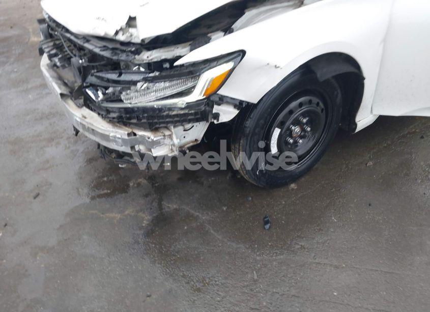 Photo 17 of 2018 Honda Accord LX (VIN 1HGCV1F11JA163760)