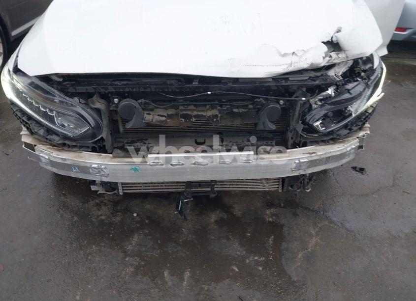 Photo 6 of 2018 Honda Accord LX (VIN 1HGCV1F11JA163760)