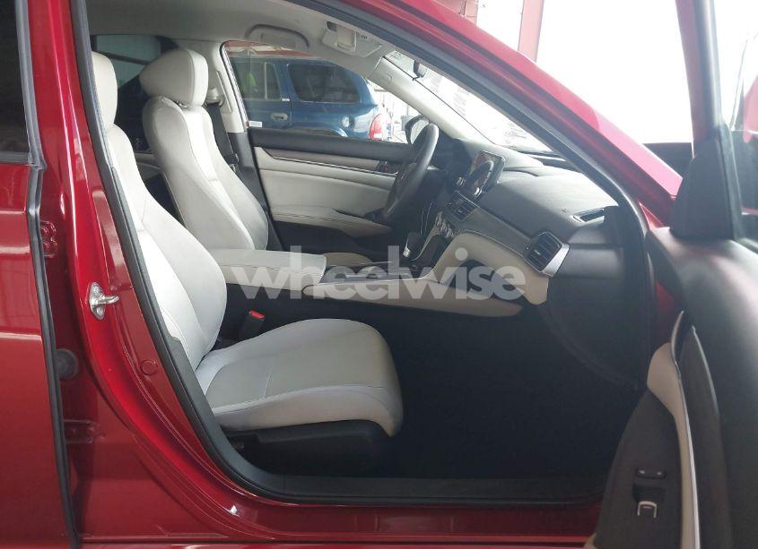 Photo 5 of 2018 Honda Accord LX (VIN 1HGCV1F11JA192028)