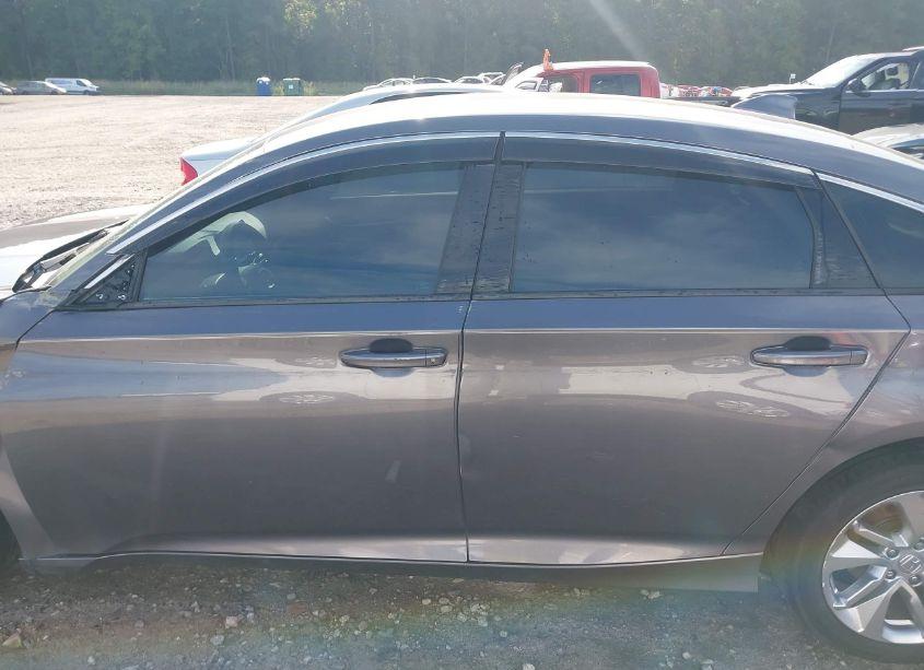 Photo 14 of 2018 Honda Accord LX (VIN 1HGCV1F11JA202279)