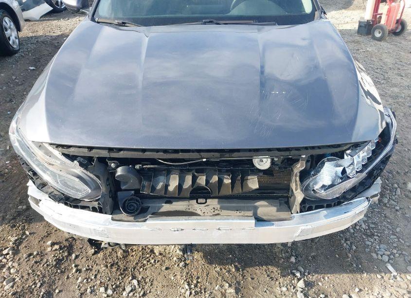 Photo 6 of 2018 Honda Accord LX (VIN 1HGCV1F11JA202279)