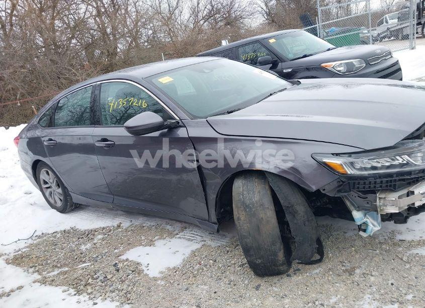 Photo 14 of 2018 Honda Accord LX (VIN 1HGCV1F11JA258075)