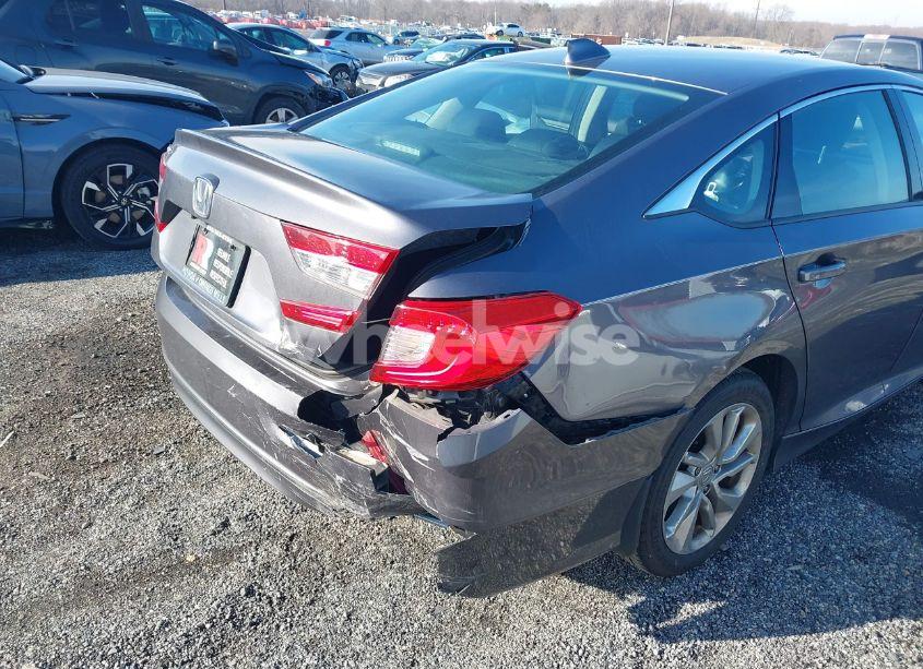 Photo 6 of 2018 Honda Accord LX (VIN 1HGCV1F11JA258156)