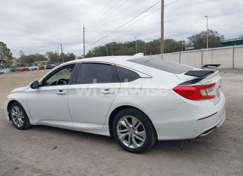 Photo 14 of 2018 Honda Accord LX (VIN 1HGCV1F11JA261932)