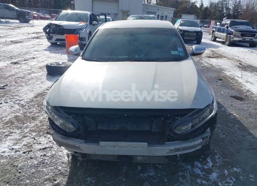 Photo 13 of 2019 Honda Accord LX (VIN 1HGCV1F11KA047170)