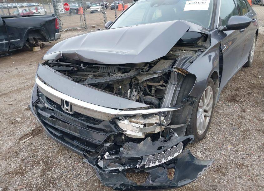 Photo 6 of 2019 Honda Accord LX (VIN 1HGCV1F11KA065118)