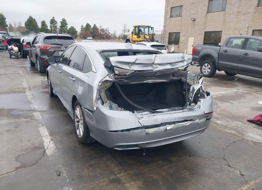 Photo 3 of 2019 Honda Accord LX (VIN 1HGCV1F11KA091055)