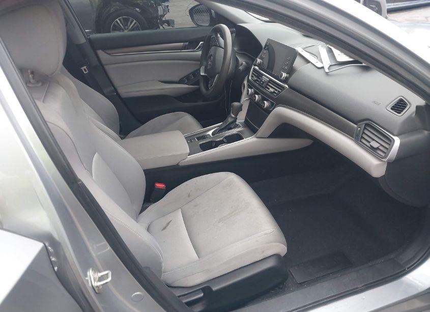 Photo 5 of 2019 Honda Accord LX (VIN 1HGCV1F11KA091055)