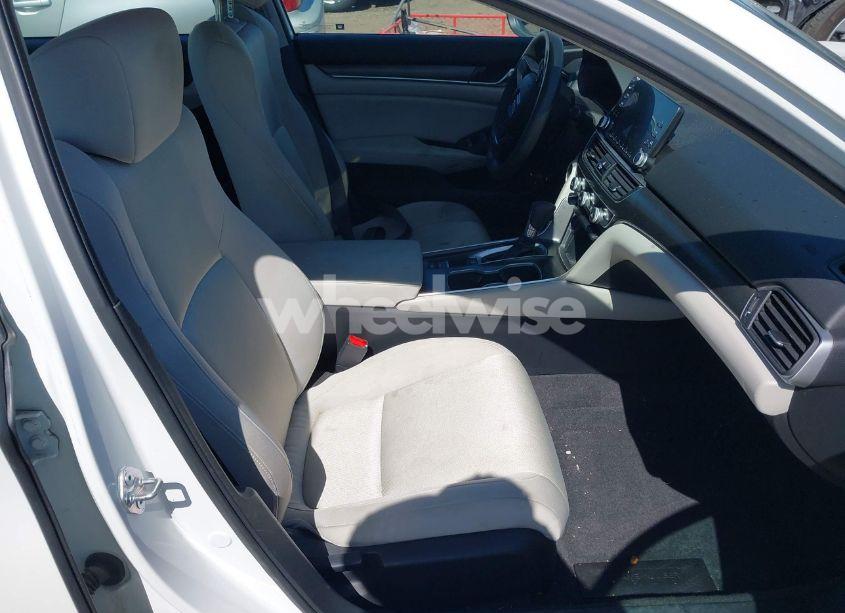 Photo 5 of 2018 Honda Accord LX (VIN 1HGCV1F12JA001751)