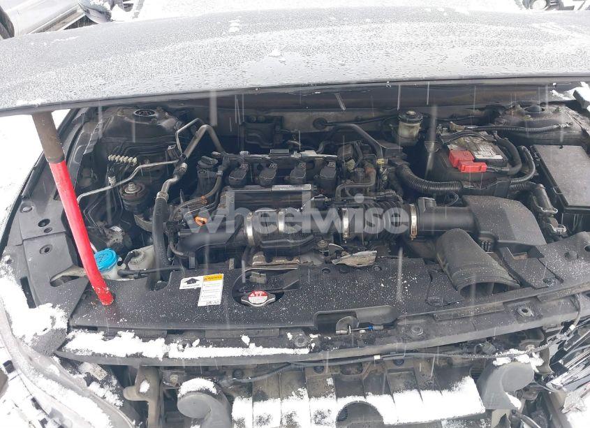 Photo 10 of 2018 Honda Accord LX (VIN 1HGCV1F12JA014550)