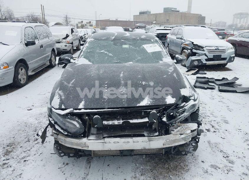 Photo 12 of 2018 Honda Accord LX (VIN 1HGCV1F12JA014550)