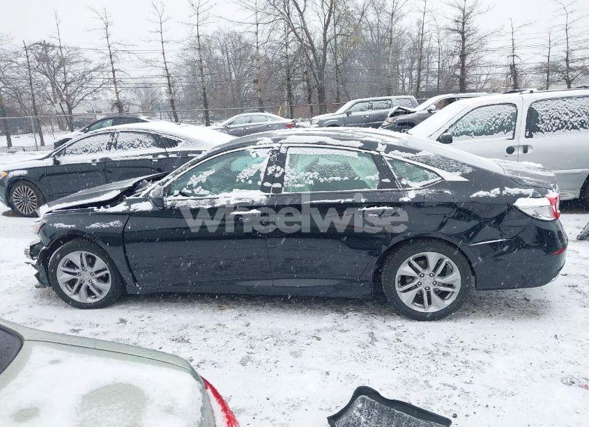 Photo 14 of 2018 Honda Accord LX (VIN 1HGCV1F12JA014550)