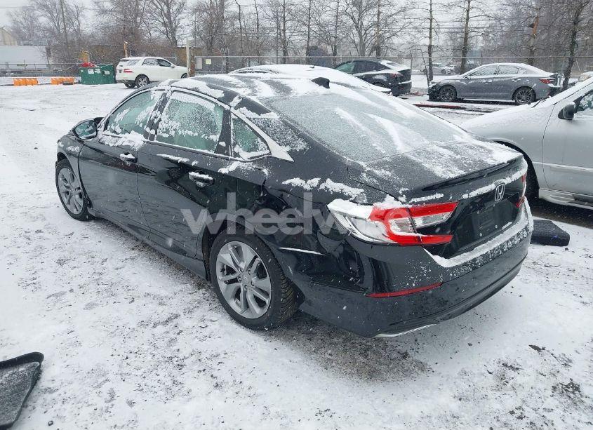 Photo 3 of 2018 Honda Accord LX (VIN 1HGCV1F12JA014550)