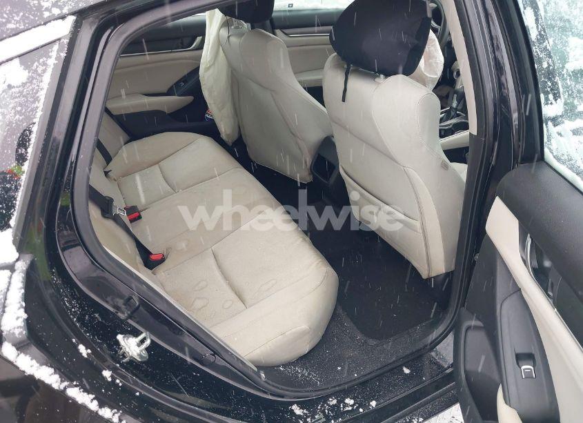 Photo 8 of 2018 Honda Accord LX (VIN 1HGCV1F12JA014550)