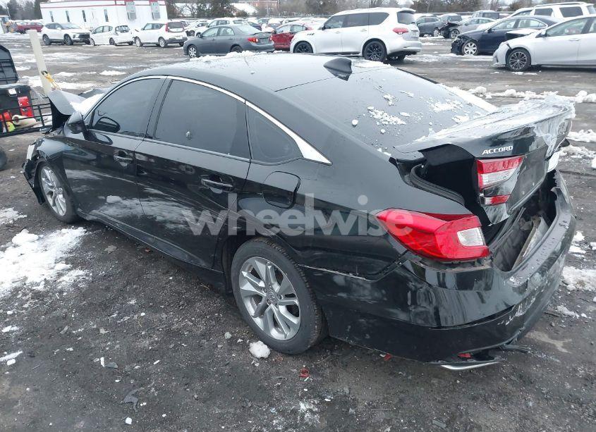 Photo 3 of 2018 Honda Accord LX (VIN 1HGCV1F12JA078829)