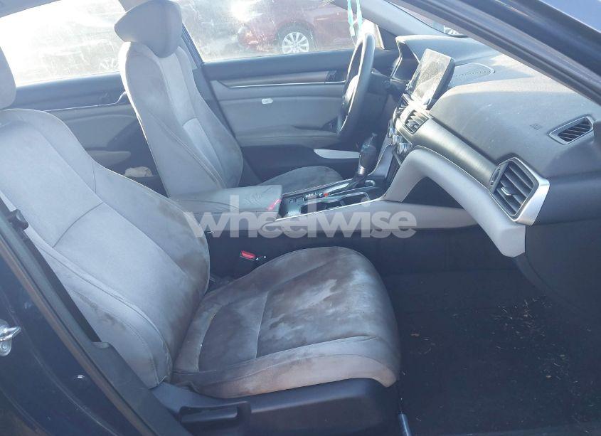 Photo 5 of 2018 Honda Accord LX (VIN 1HGCV1F12JA101512)