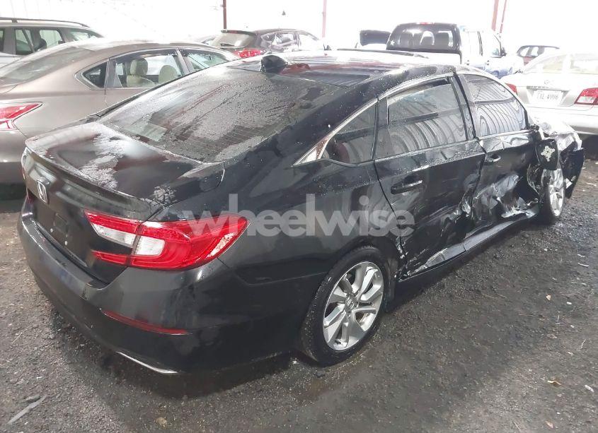 Photo 4 of 2018 Honda Accord LX (VIN 1HGCV1F12JA131108)