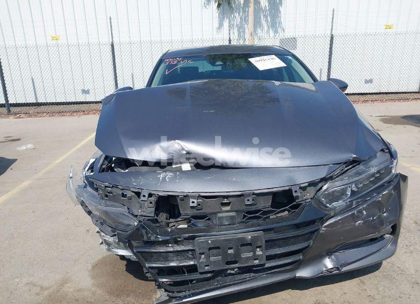 Photo 13 of 2018 Honda Accord LX (VIN 1HGCV1F12JA138110)