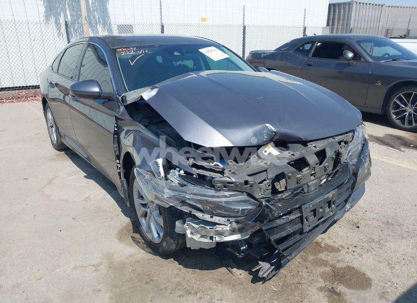 Photo 6 of 2018 Honda Accord LX (VIN 1HGCV1F12JA138110)