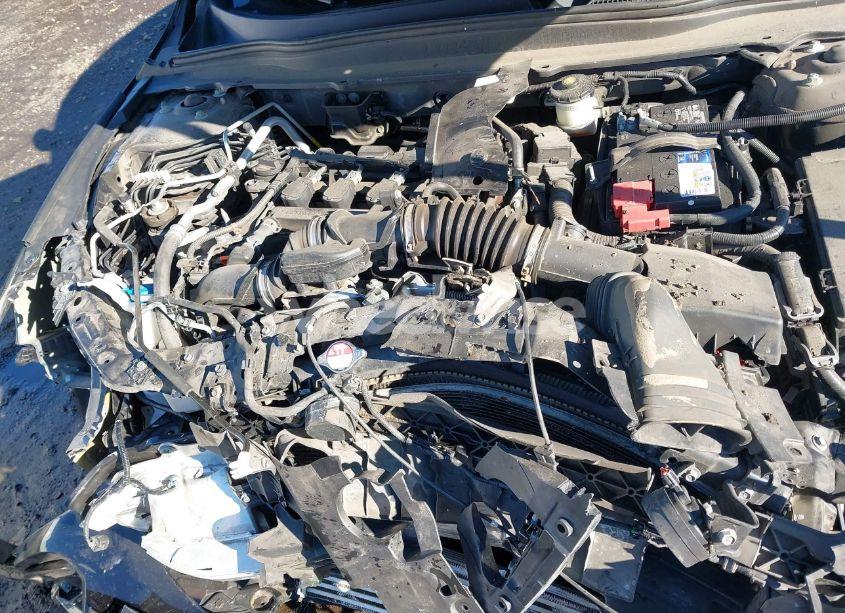 Photo 10 of 2018 Honda Accord LX (VIN 1HGCV1F12JA144490)