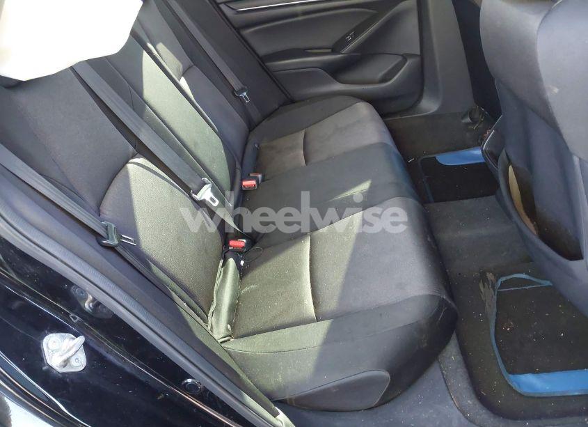 Photo 8 of 2018 Honda Accord LX (VIN 1HGCV1F12JA144490)