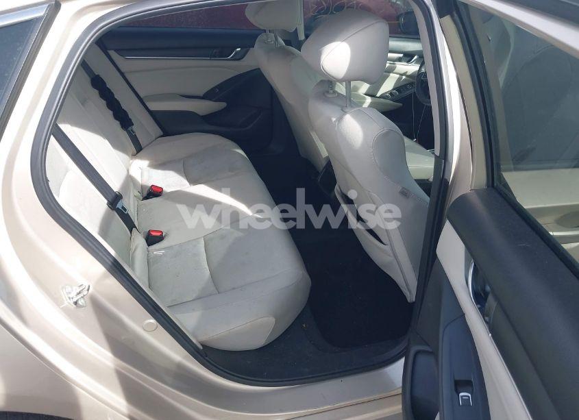 Photo 8 of 2018 Honda Accord LX (VIN 1HGCV1F12JA147180)