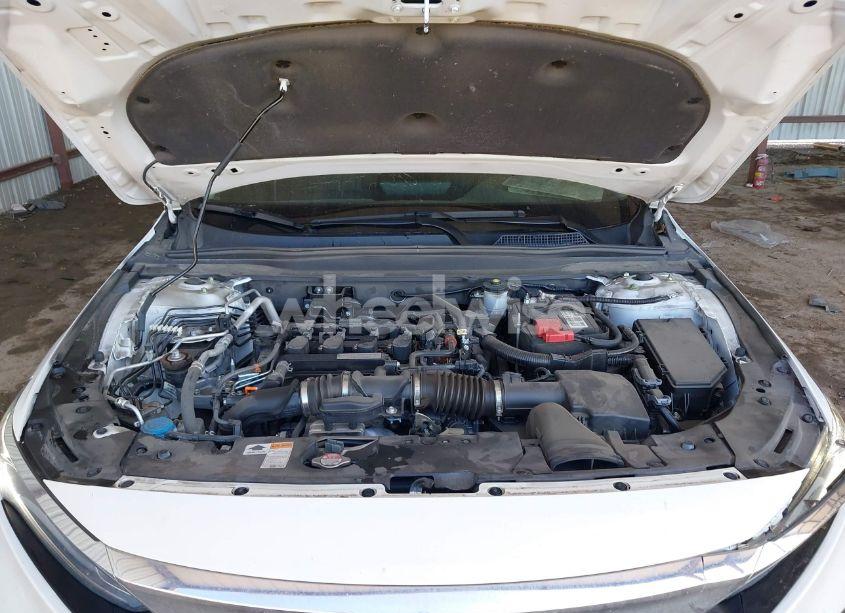 Photo 10 of 2019 Honda Accord LX (VIN 1HGCV1F12KA079416)