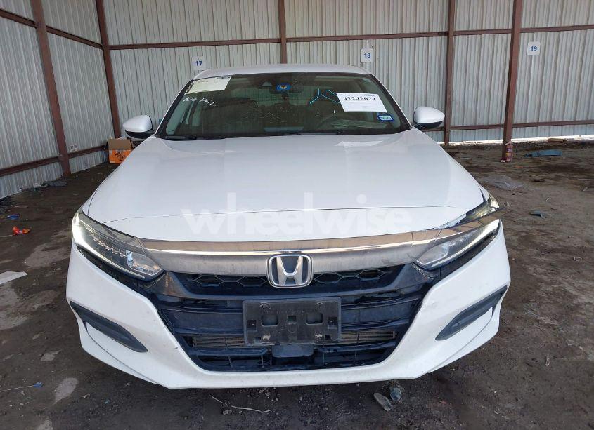 Photo 12 of 2019 Honda Accord LX (VIN 1HGCV1F12KA079416)