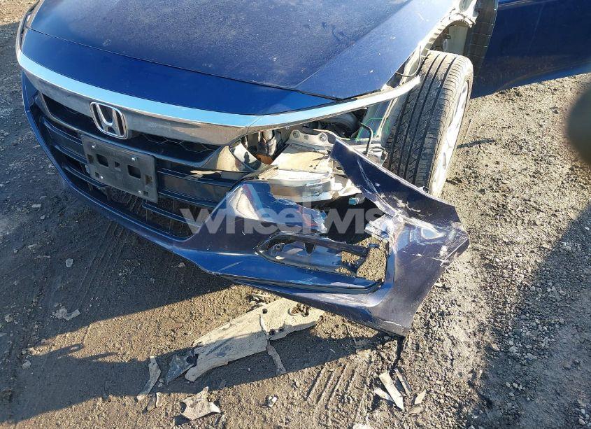 Photo 6 of 2019 Honda Accord LX (VIN 1HGCV1F12KA129540)