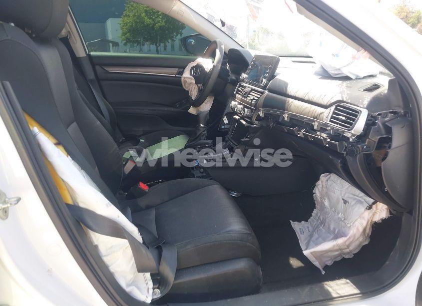 Photo 5 of 2019 Honda Accord LX (VIN 1HGCV1F12KA130655)