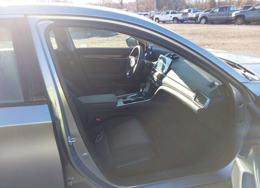 Photo 5 of 2020 Honda Accord LX (VIN 1HGCV1F12LA098498)