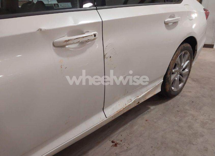 Photo 12 of 2018 Honda Accord LX (VIN 1HGCV1F13JA064003)