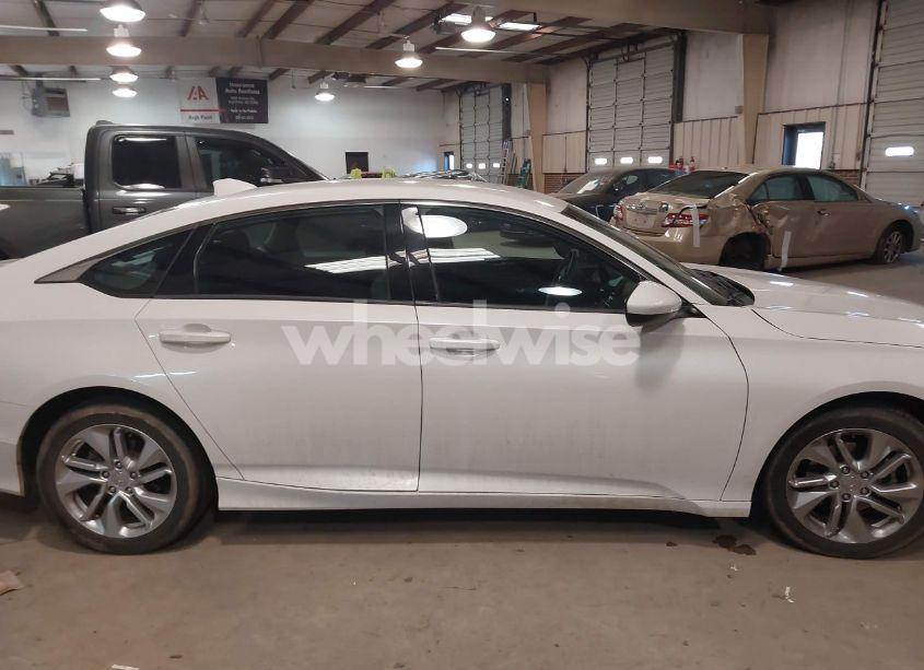 Photo 14 of 2018 Honda Accord LX (VIN 1HGCV1F13JA064003)