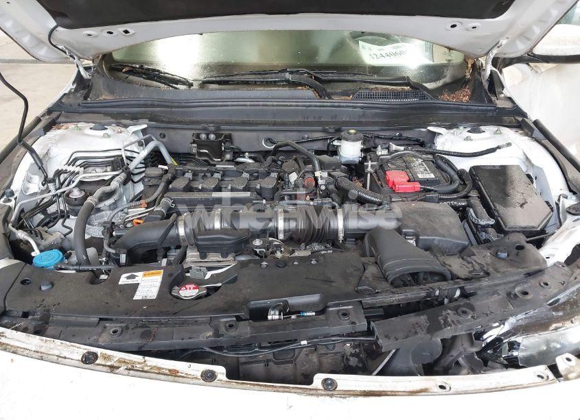 Photo 10 of 2018 Honda Accord LX (VIN 1HGCV1F13JA080721)