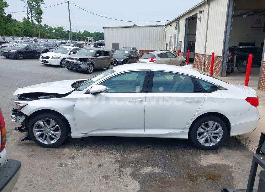 Photo 14 of 2018 Honda Accord LX (VIN 1HGCV1F13JA080721)