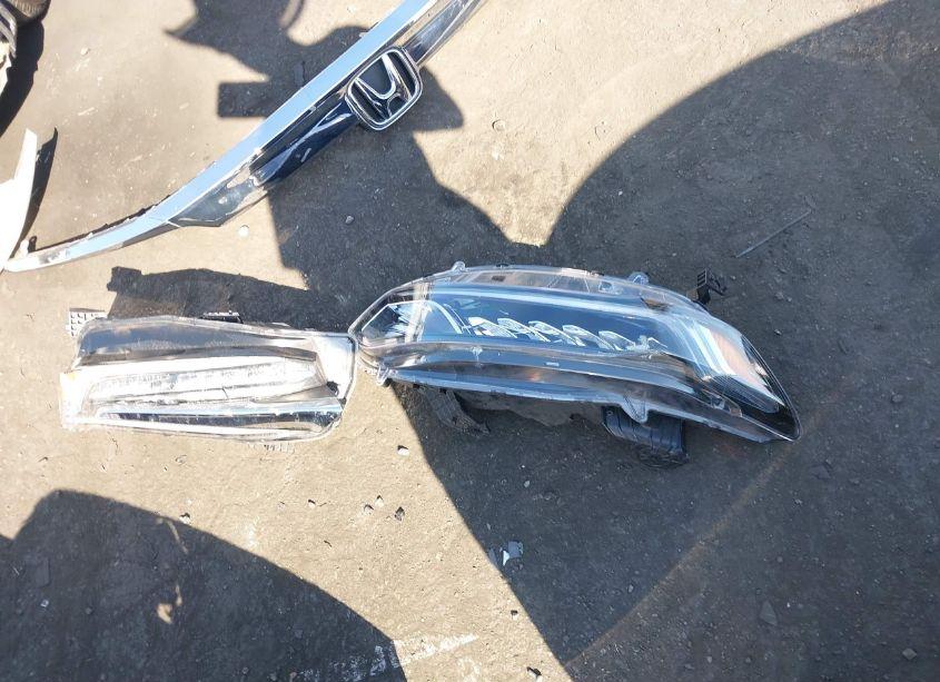 Photo 17 of 2018 Honda Accord LX (VIN 1HGCV1F13JA084140)