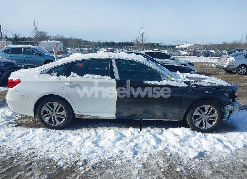 Photo 13 of 2018 Honda Accord LX (VIN 1HGCV1F13JA152761)