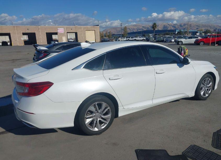 Photo 4 of 2018 Honda Accord LX (VIN 1HGCV1F13JA196663)