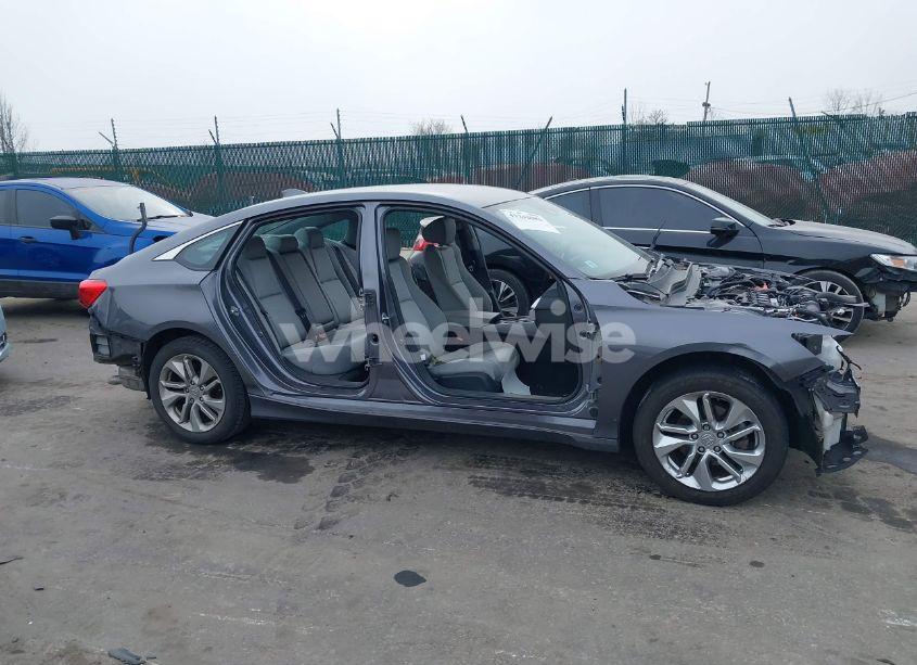 Photo 12 of 2018 Honda Accord LX (VIN 1HGCV1F13JA234473)