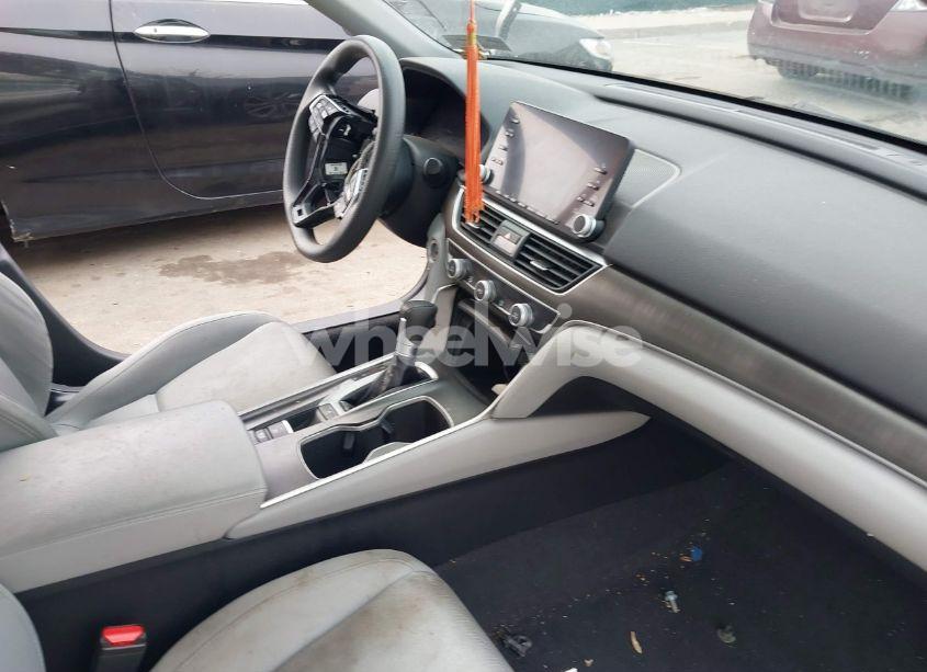 Photo 5 of 2018 Honda Accord LX (VIN 1HGCV1F13JA234473)