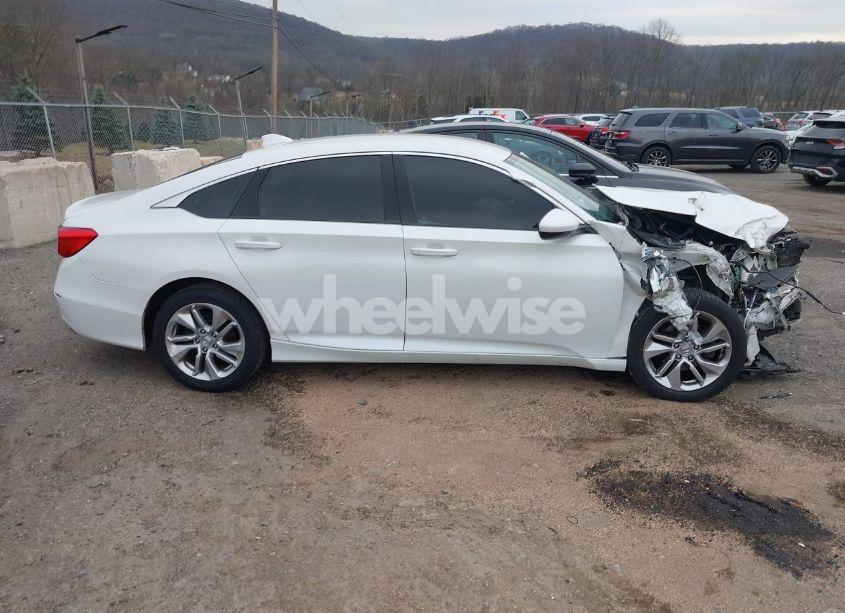 Photo 13 of 2018 Honda Accord LX (VIN 1HGCV1F13JA242962)