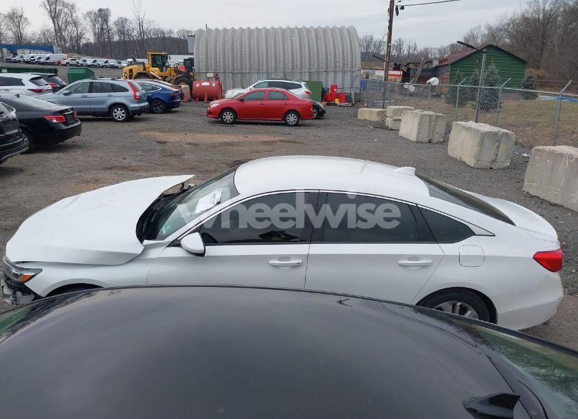 Photo 14 of 2018 Honda Accord LX (VIN 1HGCV1F13JA242962)