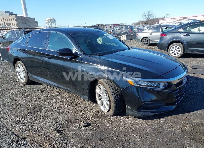 2018 Honda Accord LX (VIN 1HGCV1F13JA257932) main photo