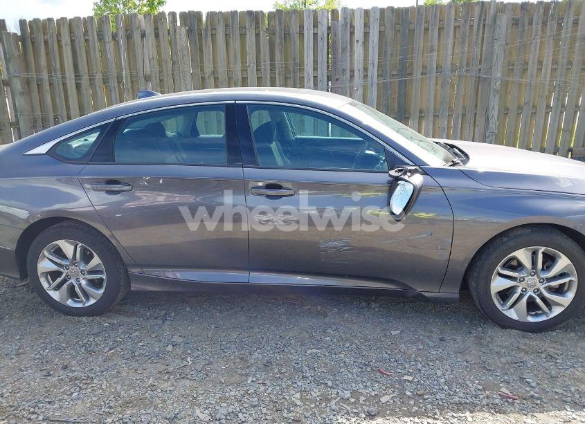 Photo 13 of 2019 Honda Accord LX (VIN 1HGCV1F13KA026580)